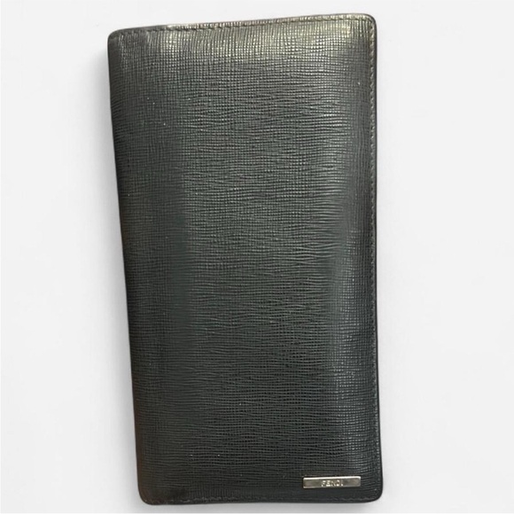 Fendi Black Saffiano Leather Travel Wallet - Made in Italy, 12 Card Slots - Picture 1 of 10